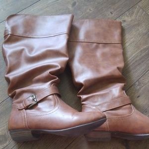 Brown boots